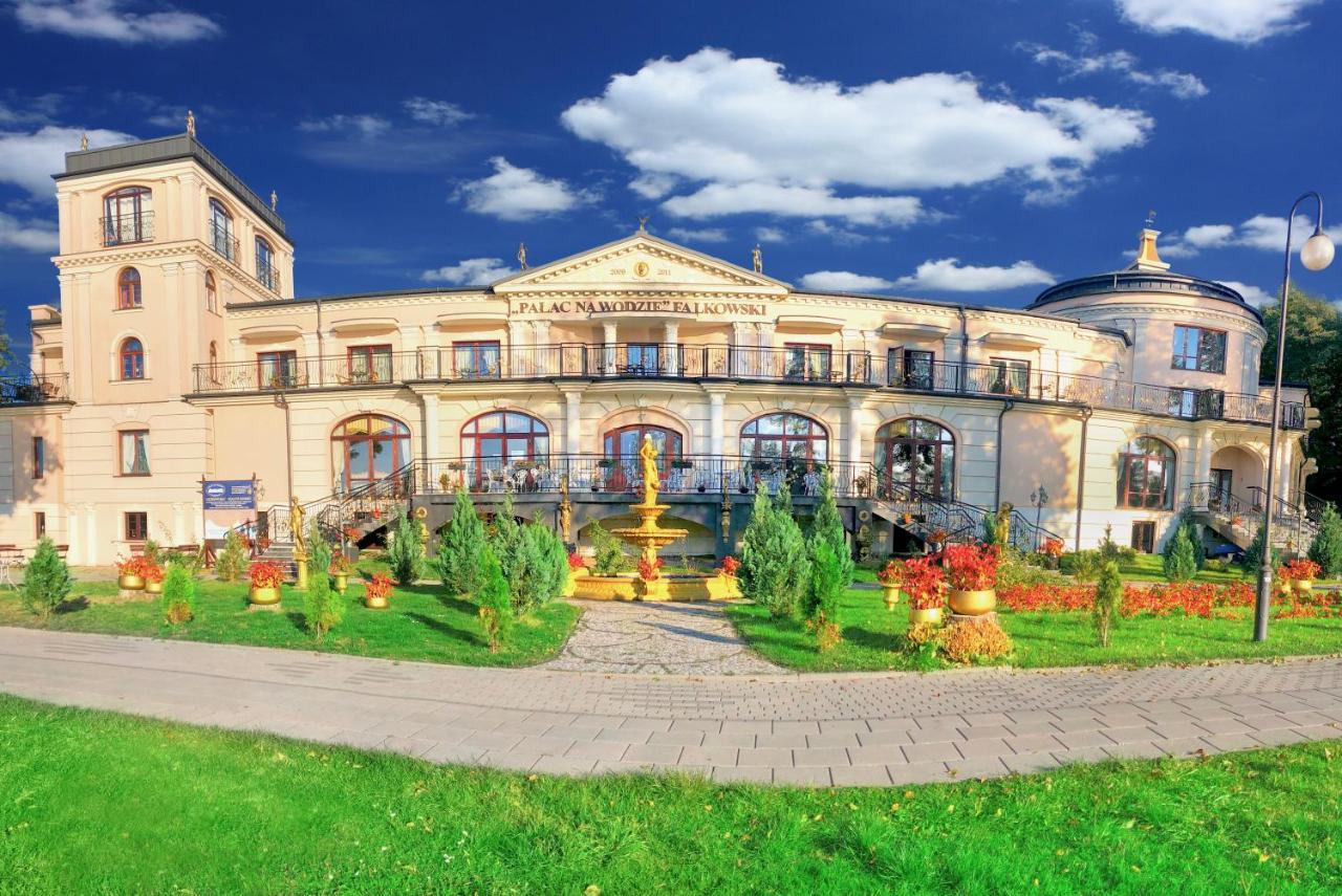 Uzdrowisko Sanatorium Augustow Palac Na Wodzie Falkowski Buitenkant foto