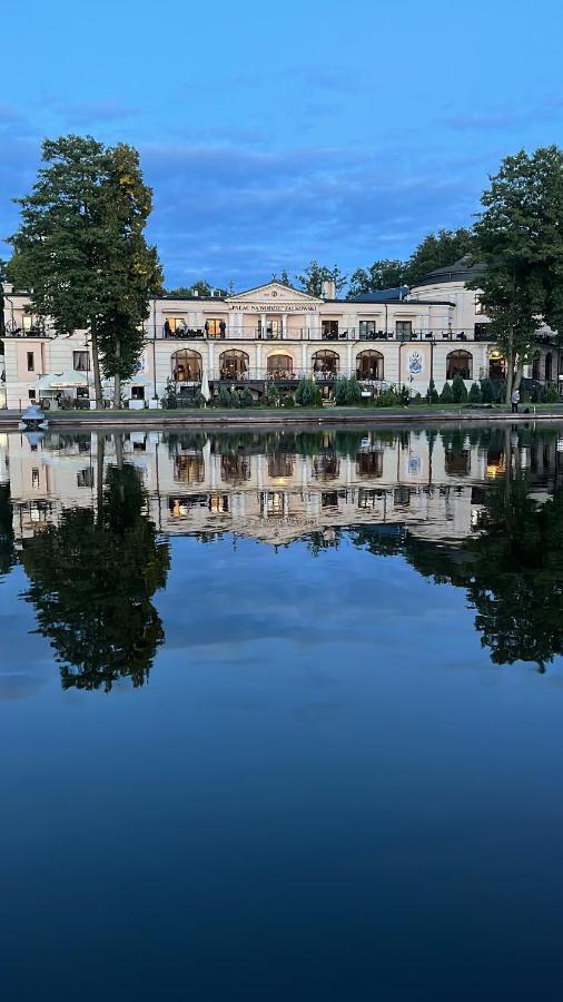 Uzdrowisko Sanatorium Augustow Palac Na Wodzie Falkowski Buitenkant foto